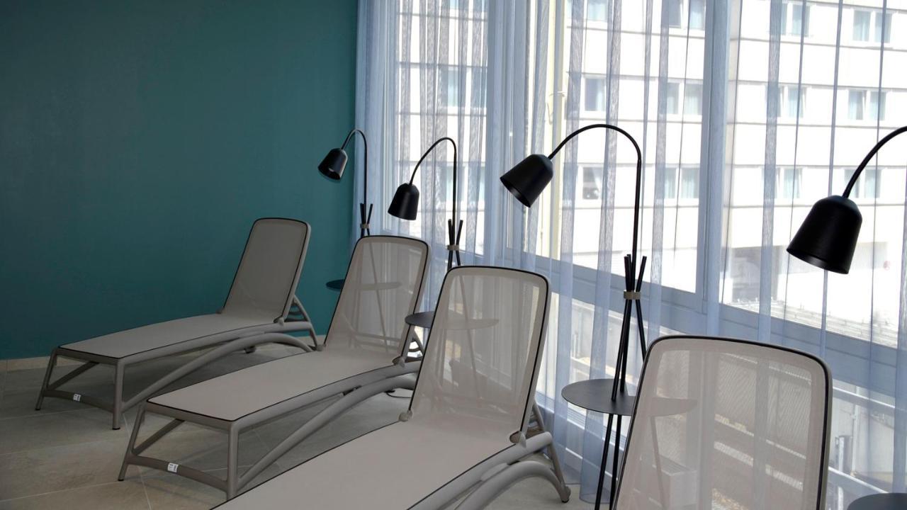 - Centre Hotel 4*